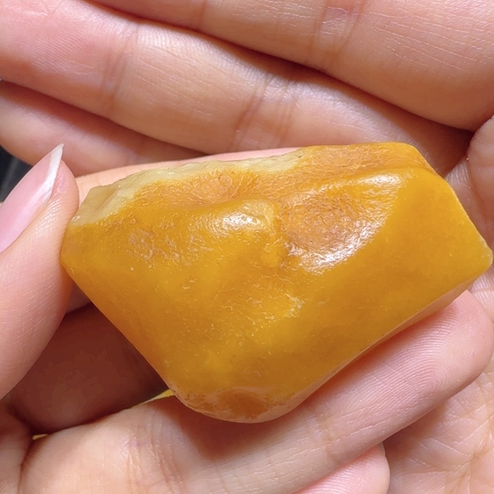 定制琥珀未镶嵌蜜蜡