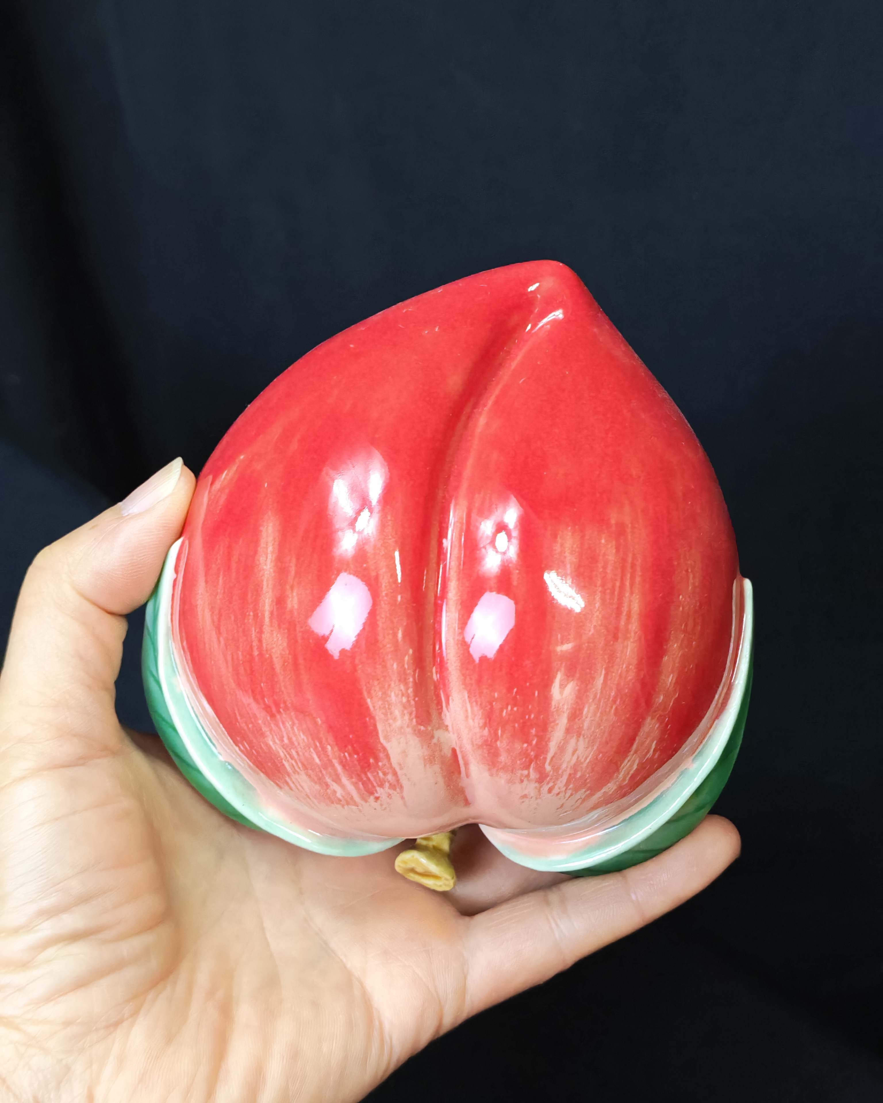 创意手绘生日礼物送老人长辈家居装饰红桃子摆设陶瓷工艺品寿桃