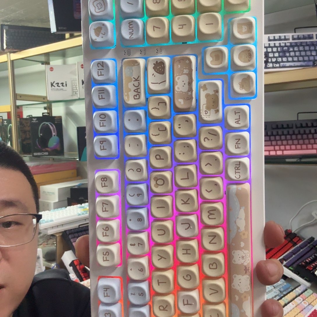 99新联想极光定制小熊