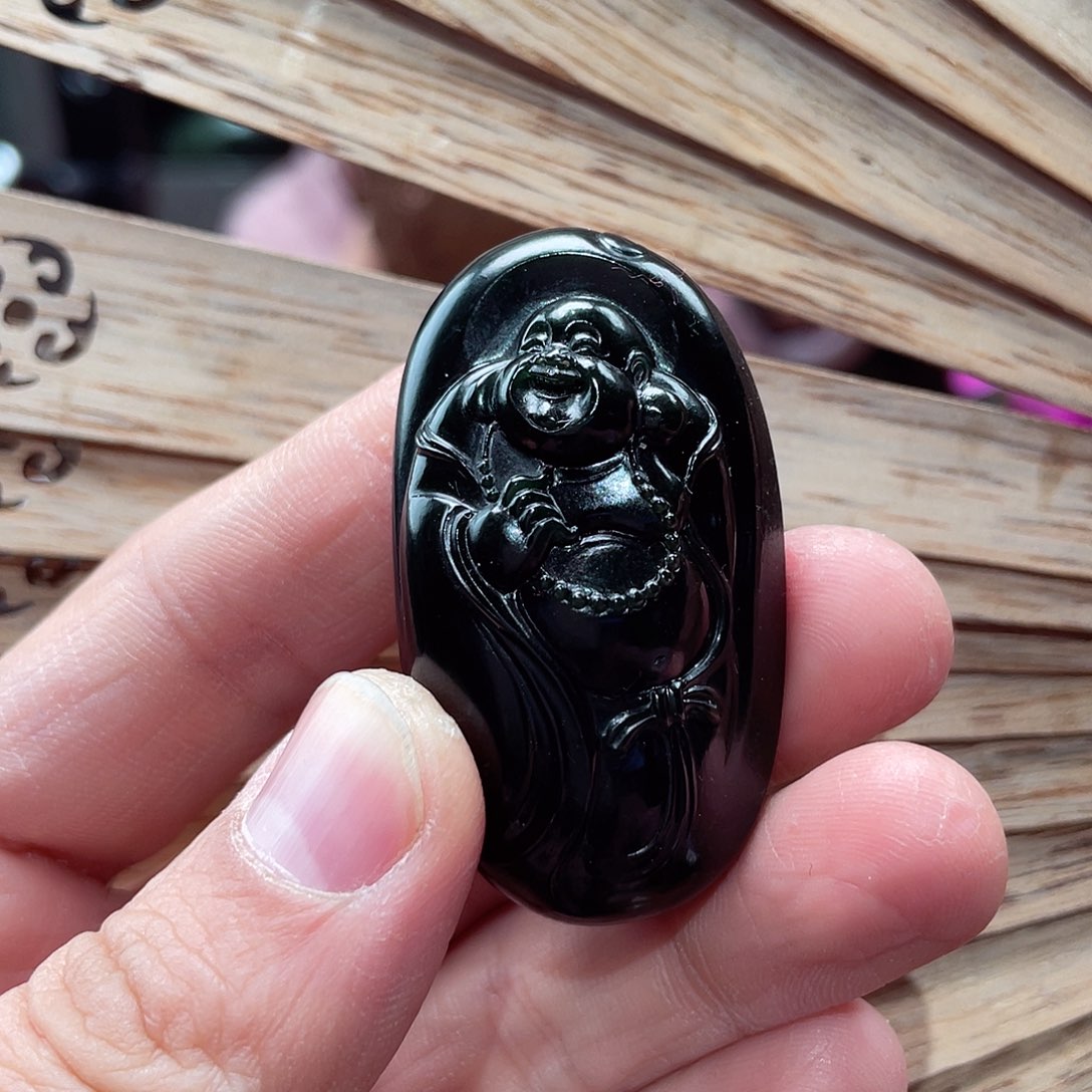 和田玉吊坠(不含链)未镶嵌波****?