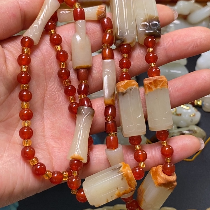 和田玉未镶嵌把件骁*王