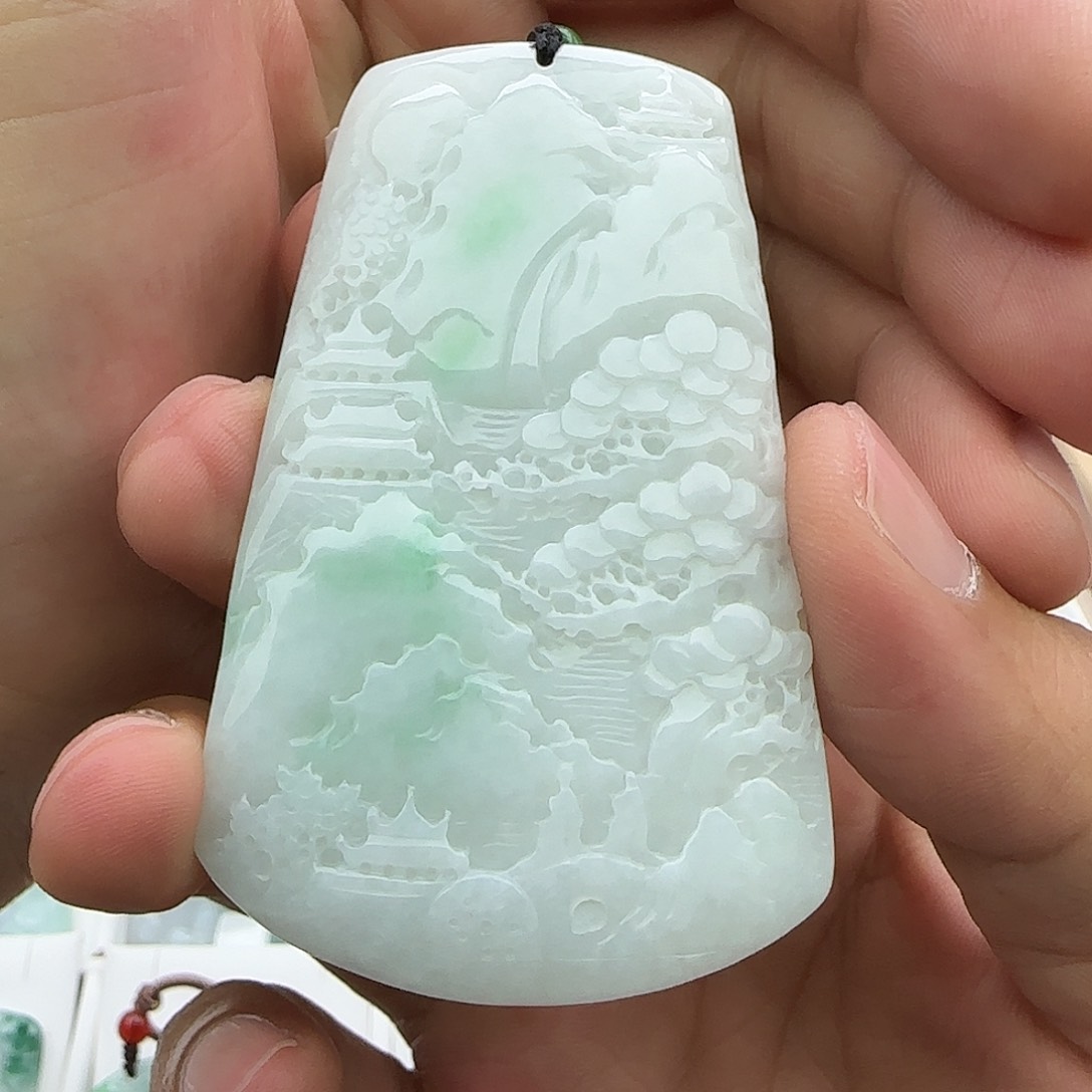 翡翠未镶嵌颈饰哈****额翡翠