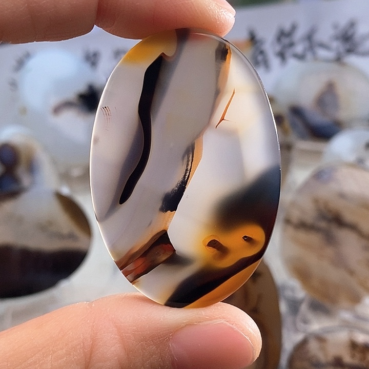 玛瑙/玉髓颈饰未镶嵌