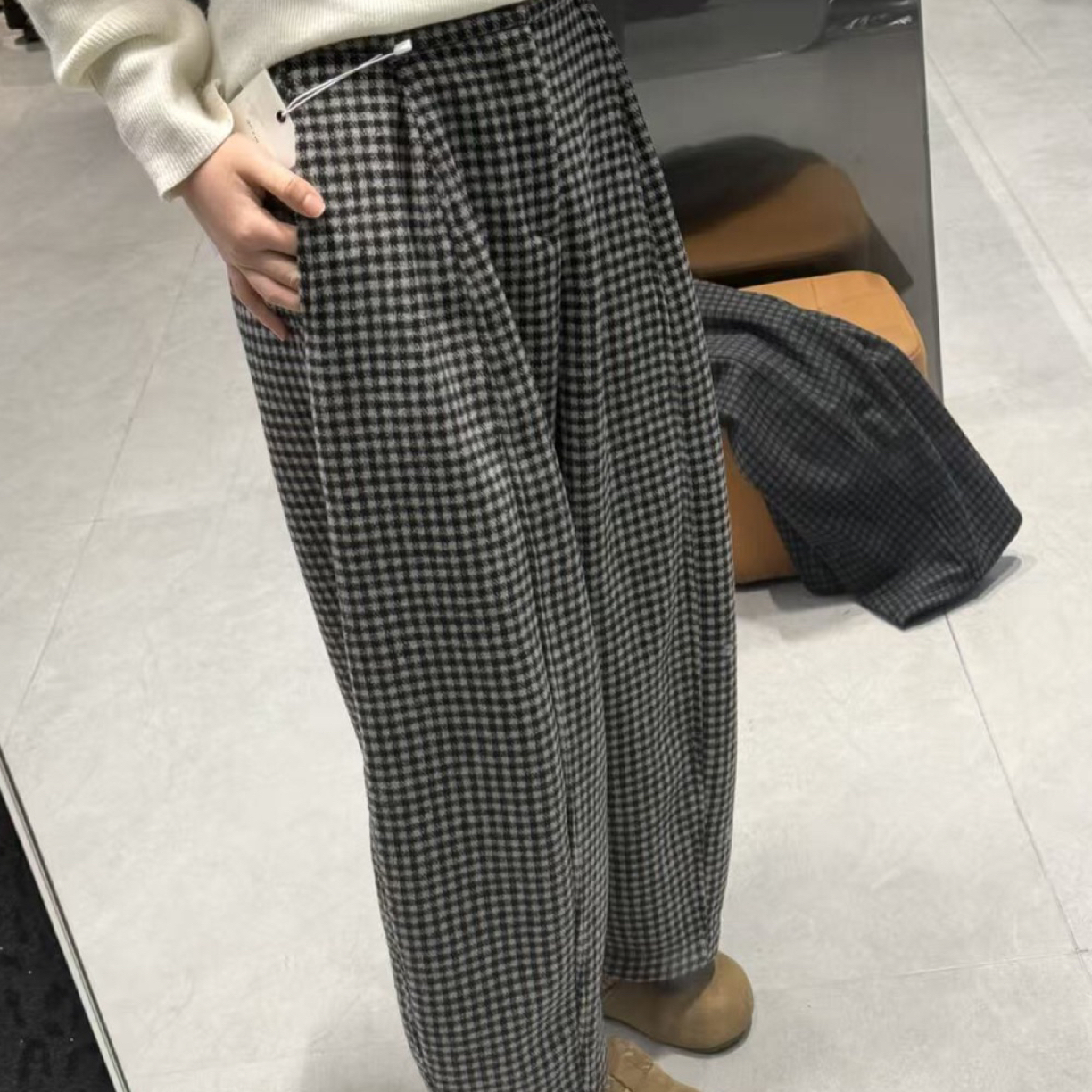 思丹家优选，格子弯刀裤