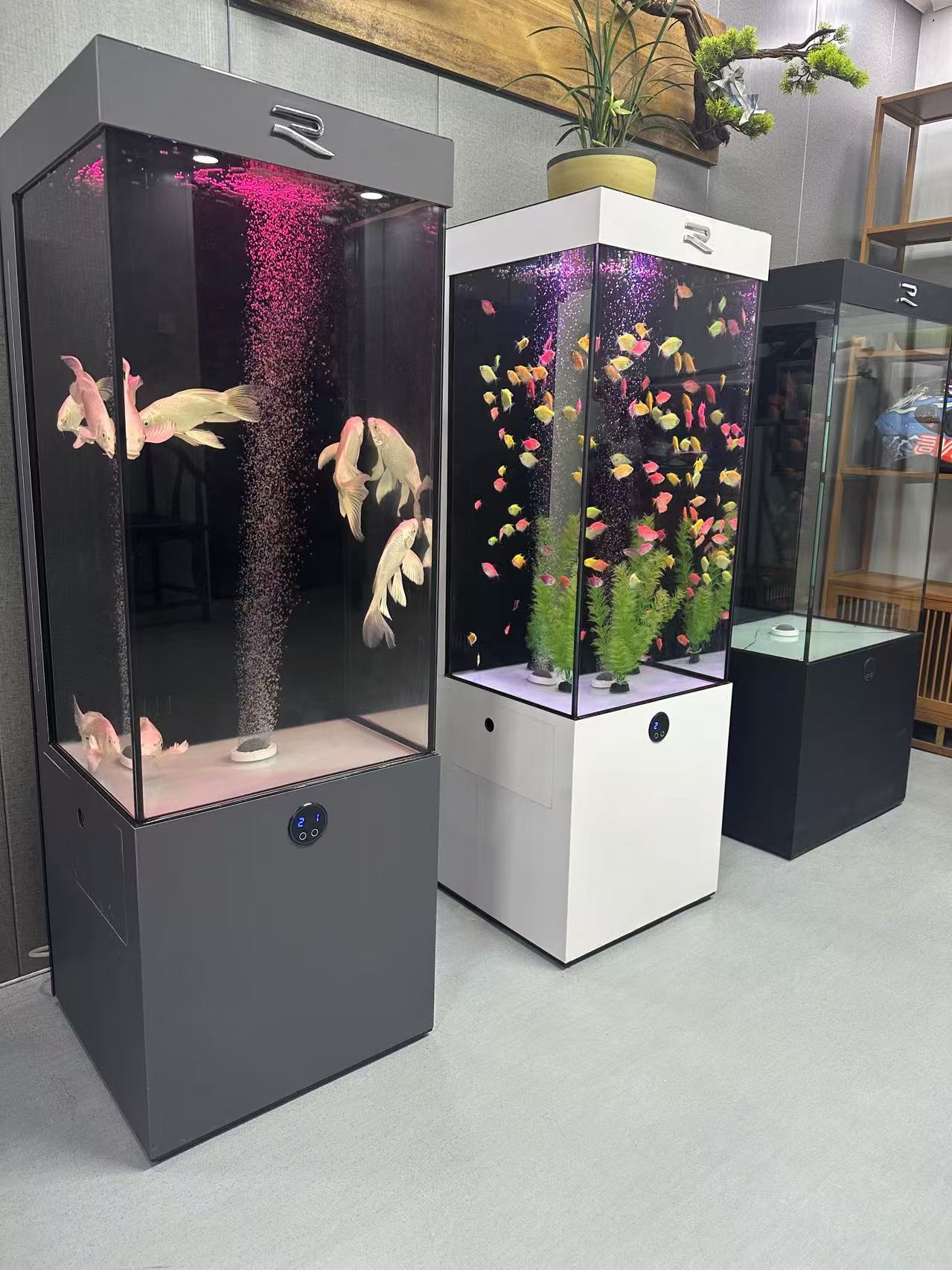 【新款】客厅时尚落地款超白玻璃底部过滤干湿分离静音智能循环鱼缸