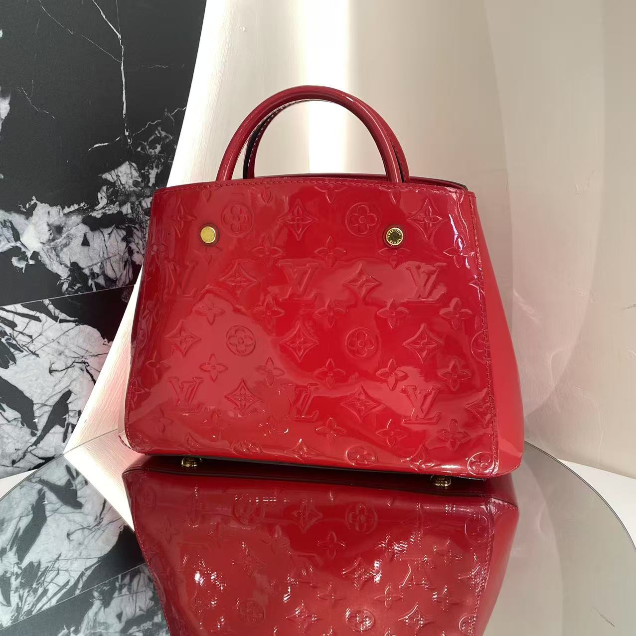 99新 LouisVuitton/路易威登 15年编码LV红色漆皮蒙田BB单肩包