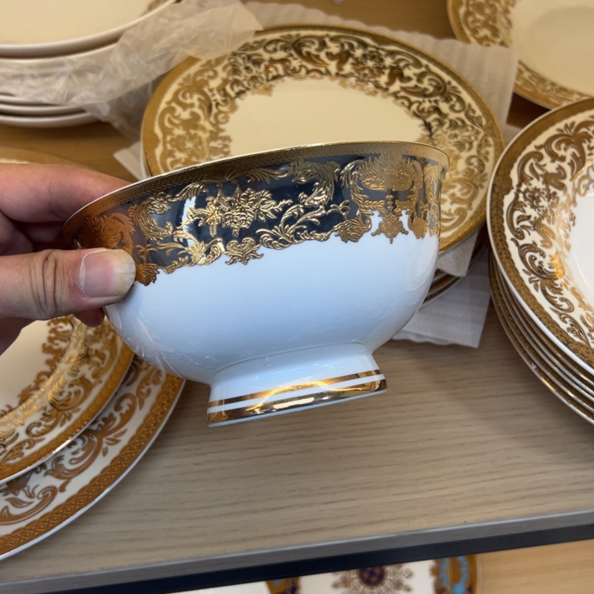 【闪购商品】瓷片亚6寸高脚碗八个一单