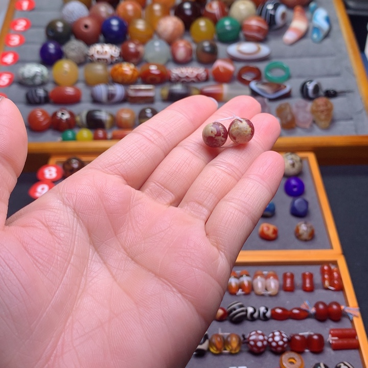 玛瑙/玉髓颈饰未镶嵌