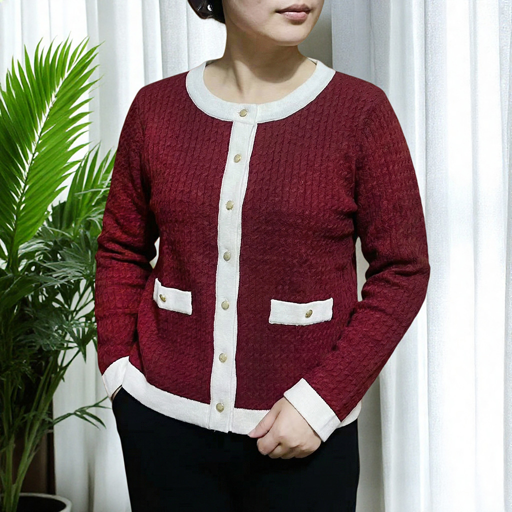 豪蓉服饰冬季新款桑蚕丝+羊绒女士长袖42针180克针织勾花开衫两色