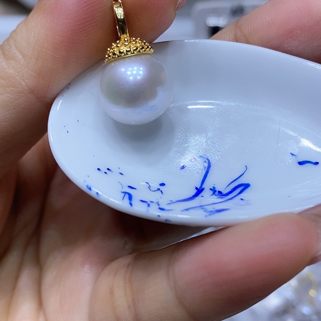 淡水珍珠吊坠未镶嵌