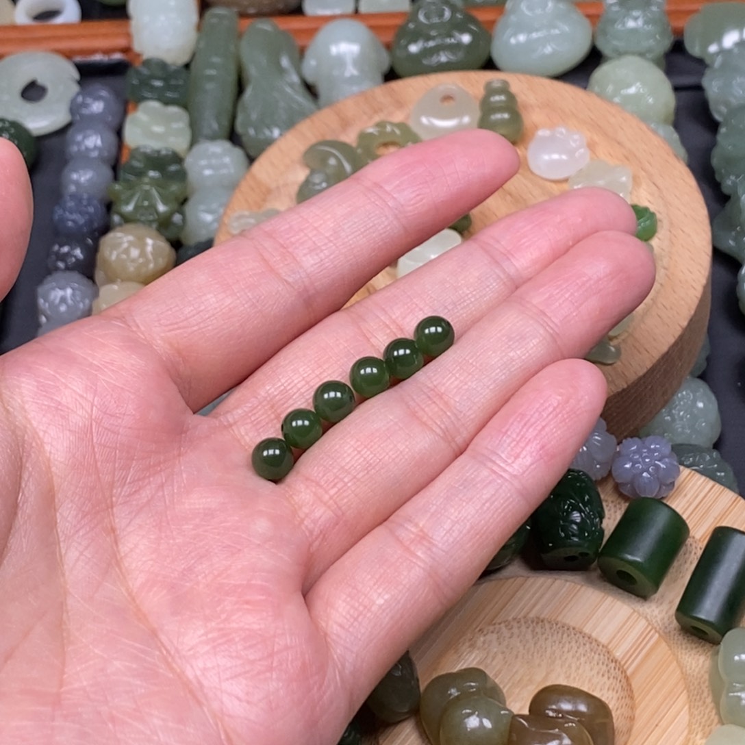 观***香和田玉未镶嵌颈饰