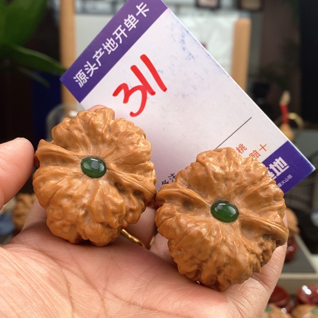 文玩核桃把件42镶嵌三角蛙311号