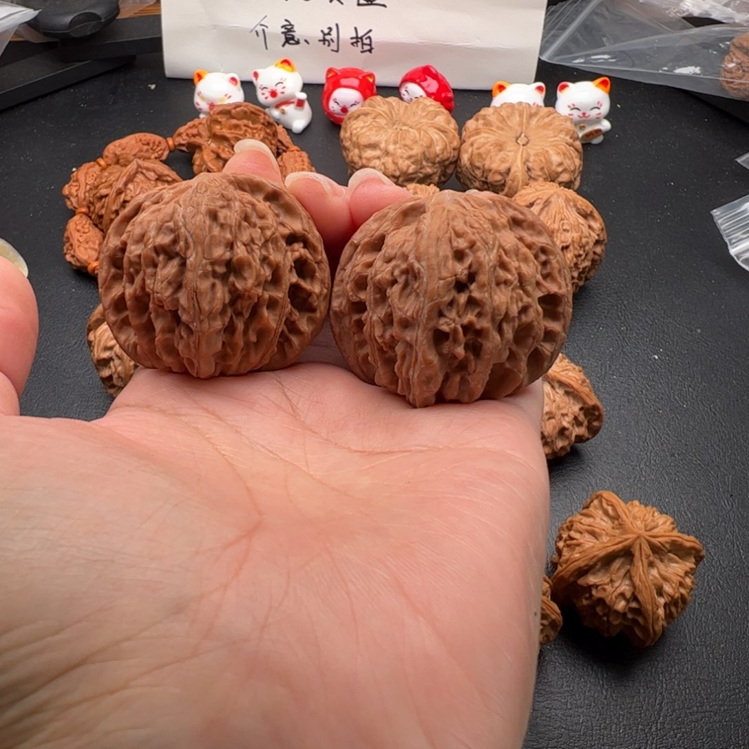 文玩核桃把件磨盘