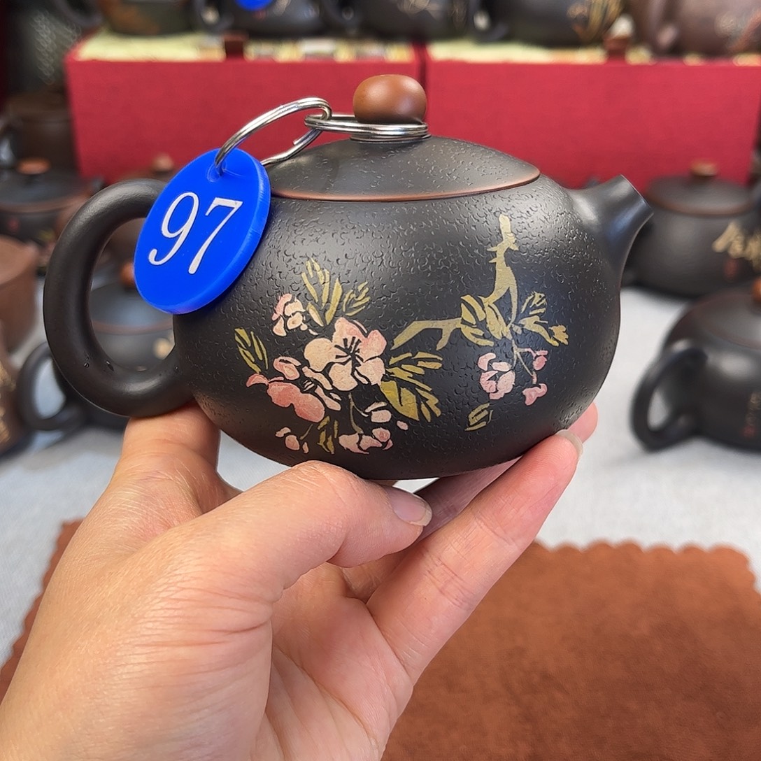 220毫升纯手工荔枝纹刻填西施壶