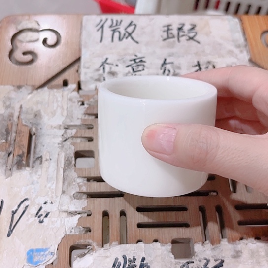 微瑕介意的勿拍，喜欢再下单，谢谢支持