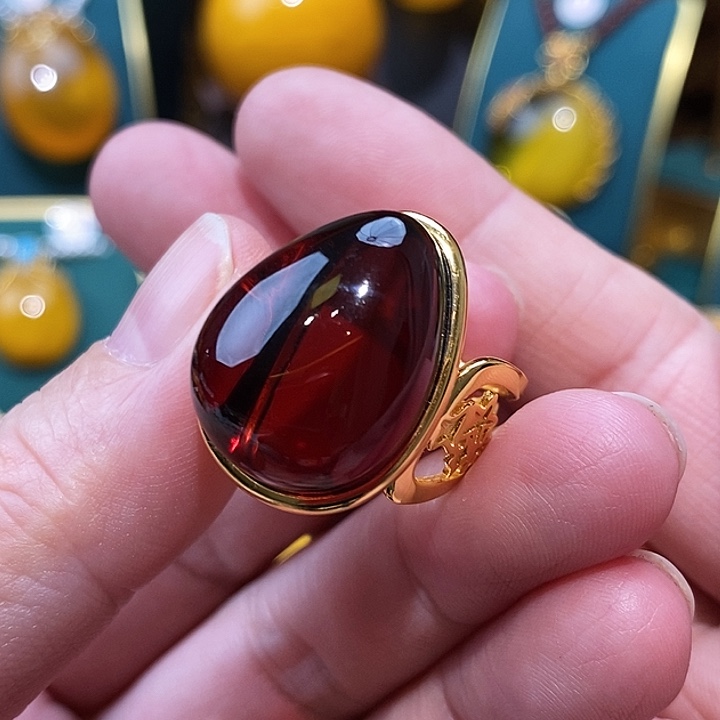 血珀戒指银S925镀金镶嵌