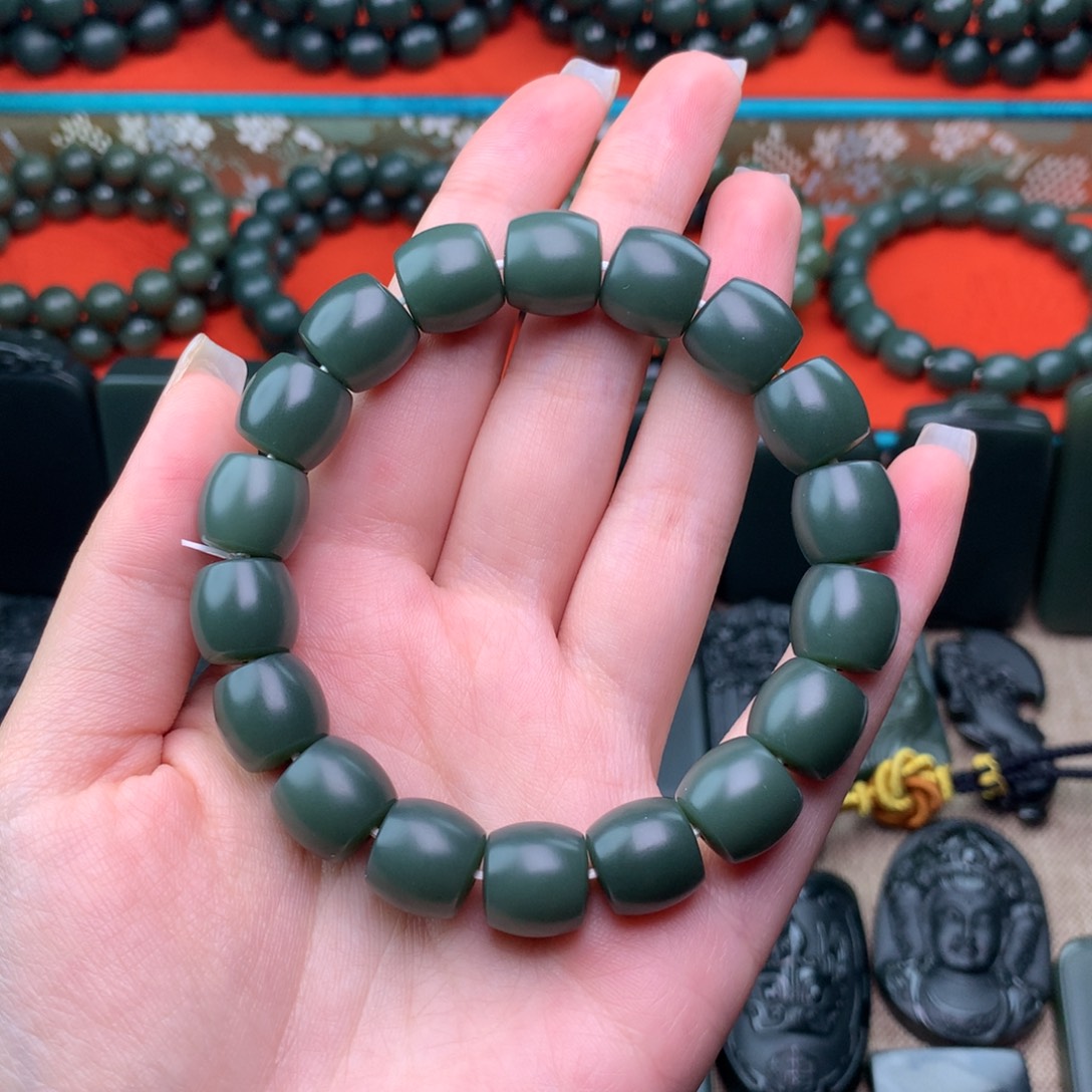 和田玉未镶嵌手链