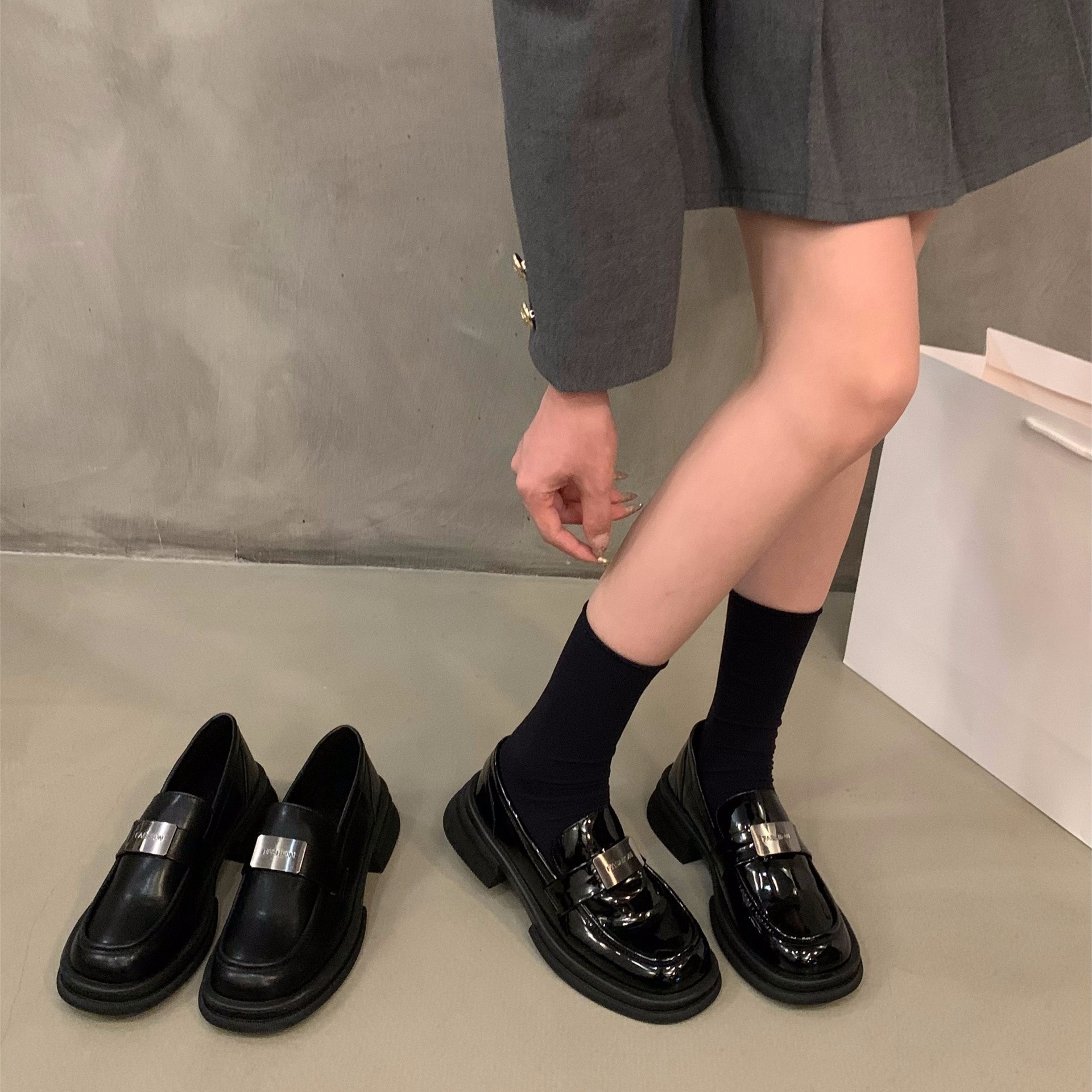 厚底百搭黑色乐福单鞋女鞋子2024年新款春秋季一脚蹬英伦风小皮鞋
