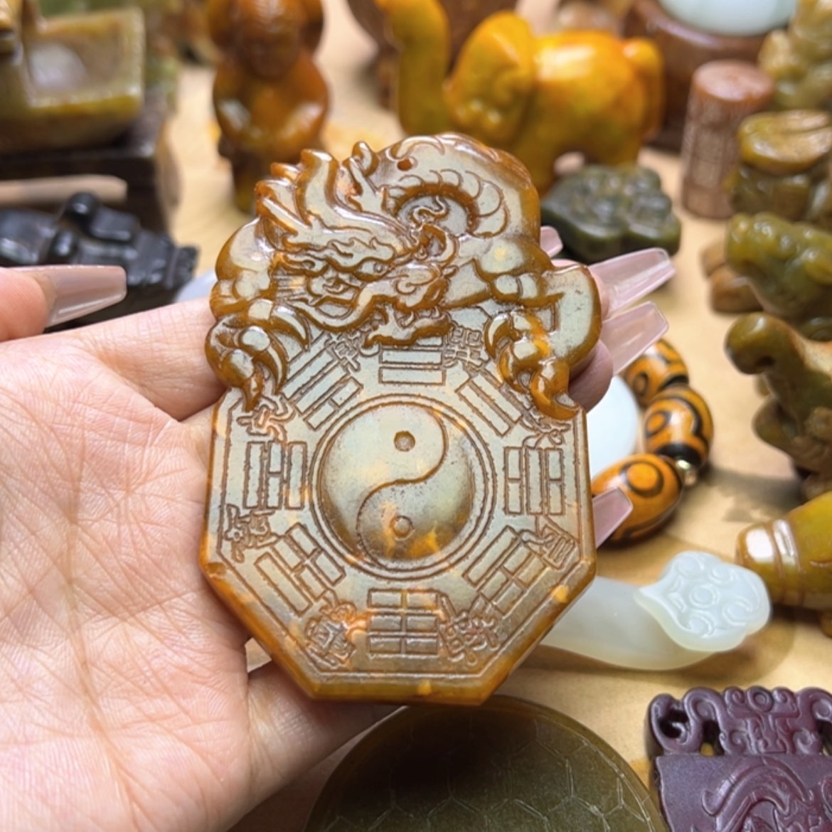 【闪购商品】蛇纹石玉颈饰未镶嵌