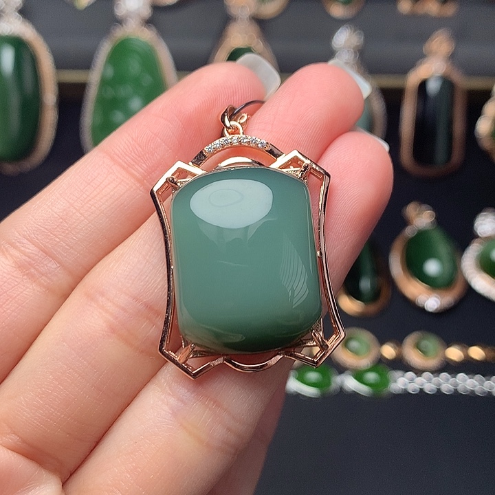 和田玉银S925镶嵌颈饰