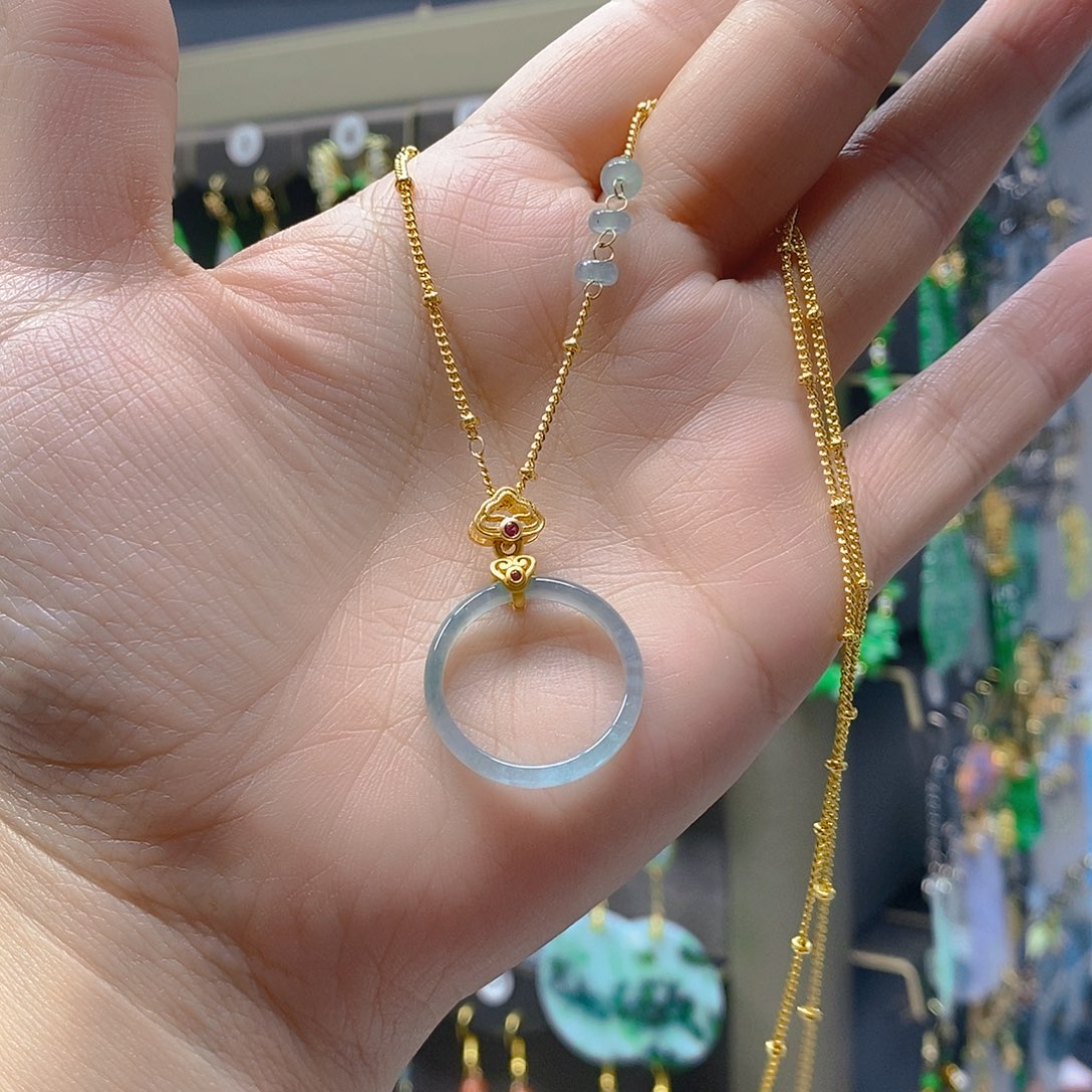 未镶嵌翡翠耳饰翡翠