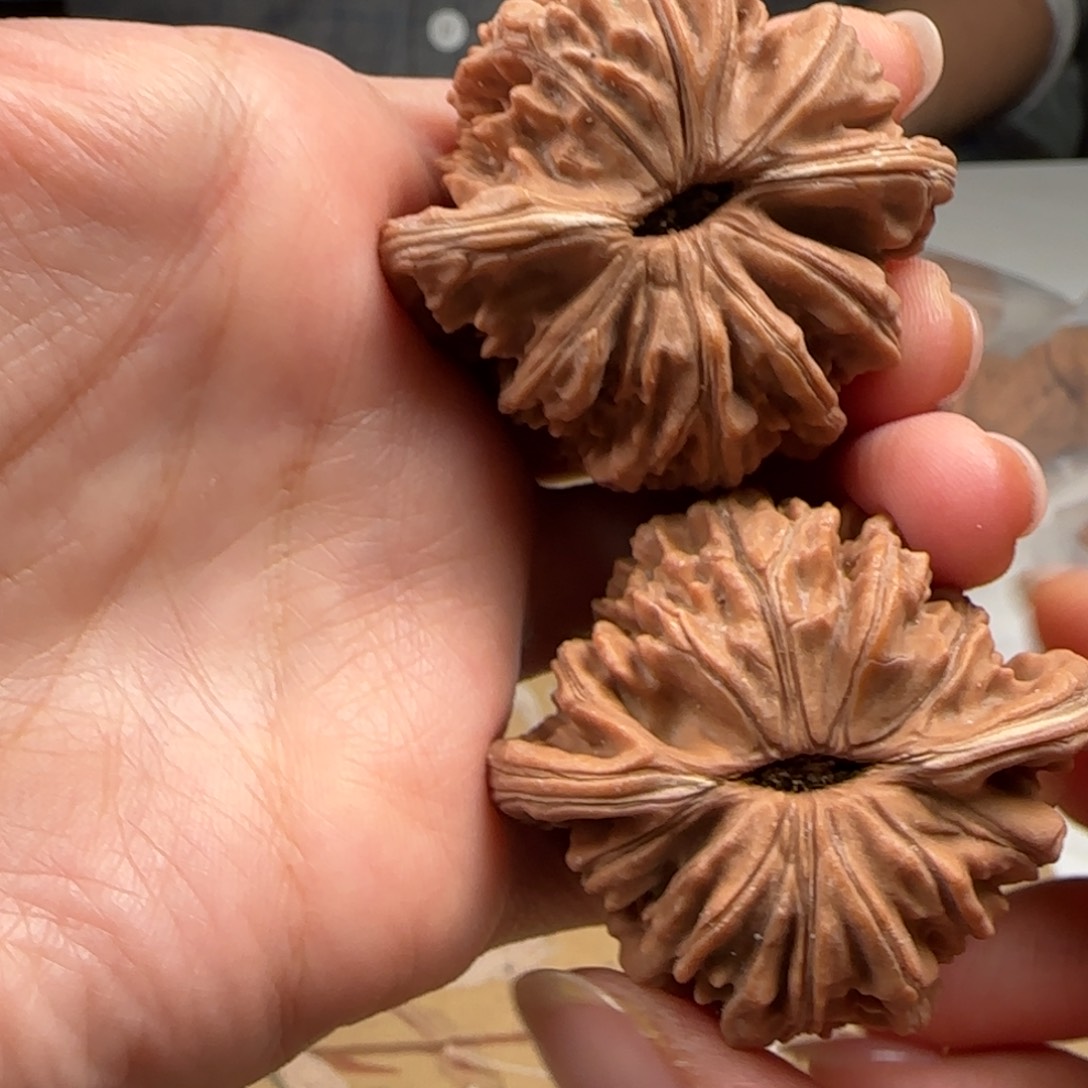 文玩核桃吊坠山地秦皇楼45-67