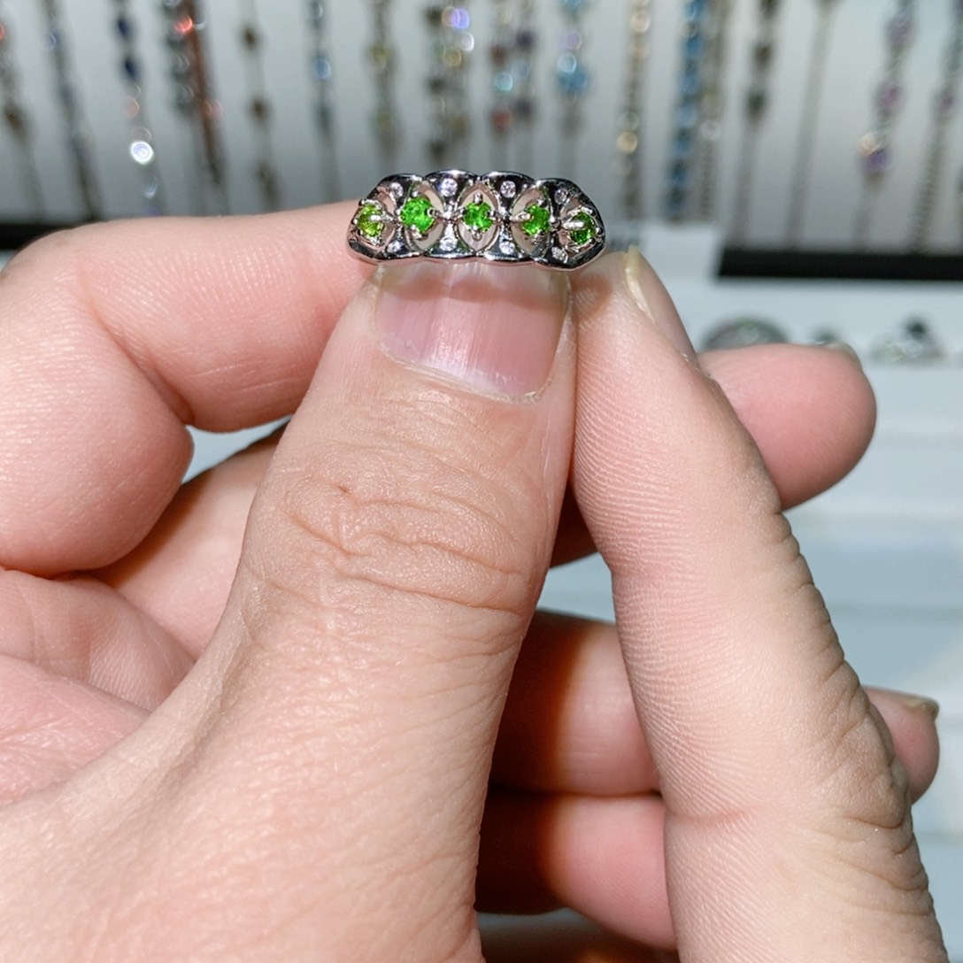 绿水晶戒指银S925镶嵌