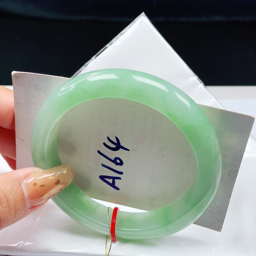 【闪购商品】翡翠手镯未镶嵌 正圈57+