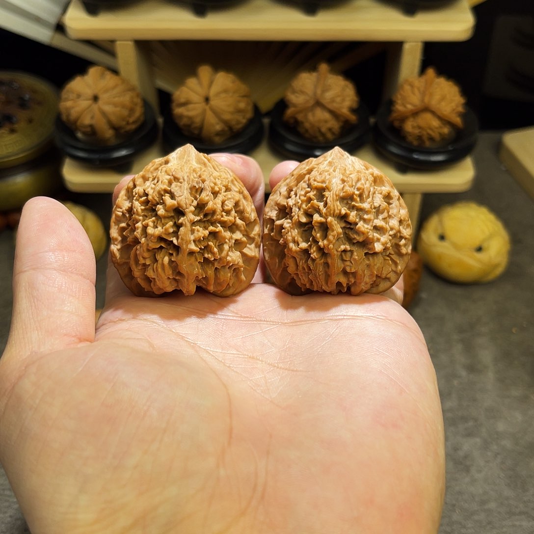 文玩核桃把件42全品精配老款满天星