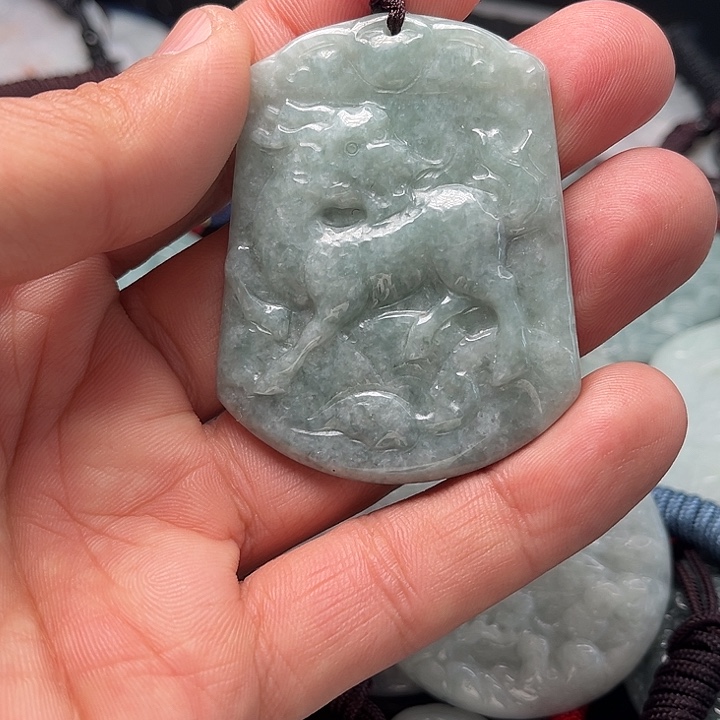 翡翠颈饰未镶嵌天然緬甸翡翠吊墜