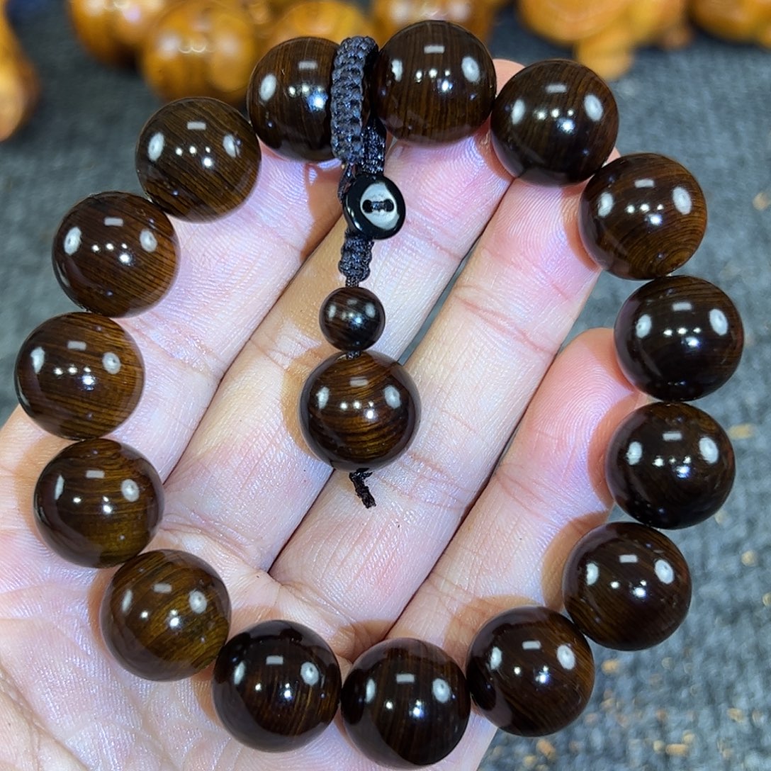 崖柏太行崖柏（毕业款崖窝黑金骨料）15圆珠，国工