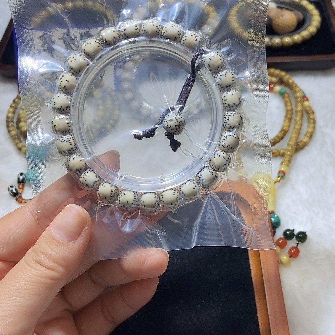 星月菩提手串侧留白9x 8