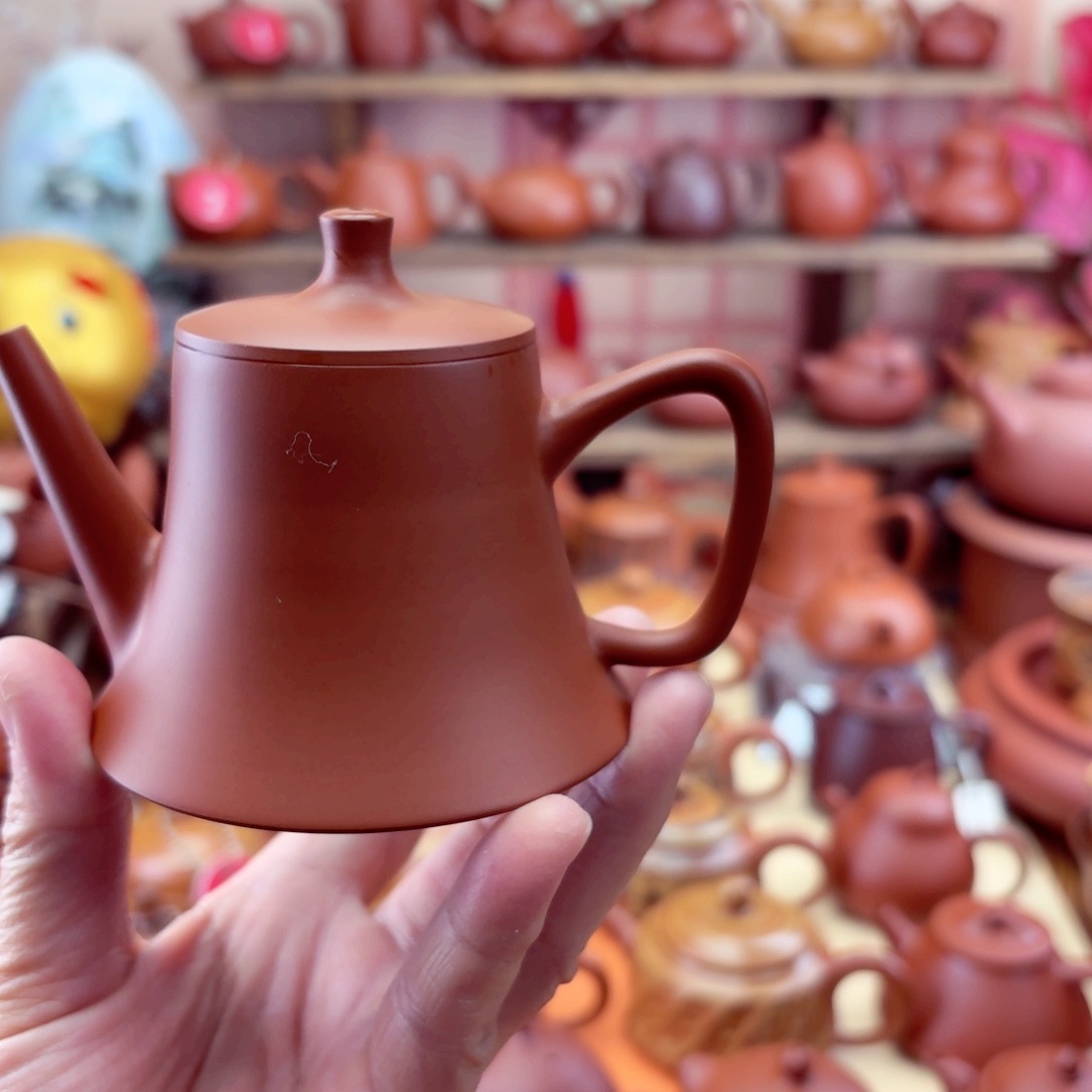 紫砂茶壶开运125 cc手拉