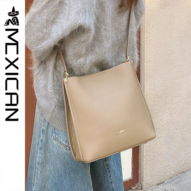 稻草人女包2025新款高级感大容量单肩斜跨包简约时尚软皮托特包