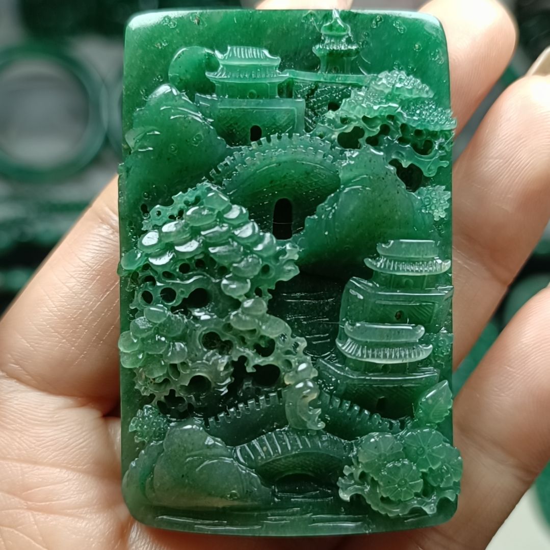 独山玉山水挂件未镶嵌