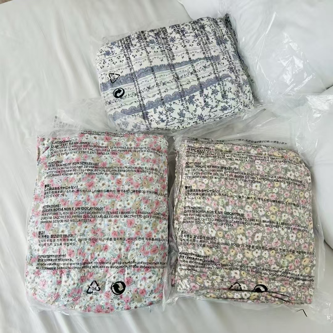 韩单 三花色碎花被【拆封NO退换】