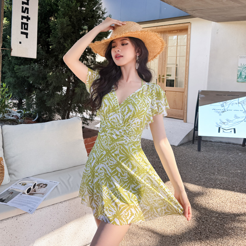 青柠美年达泳衣女连体裙式遮肚显瘦平角保守度假泡温泉高级感泳衣