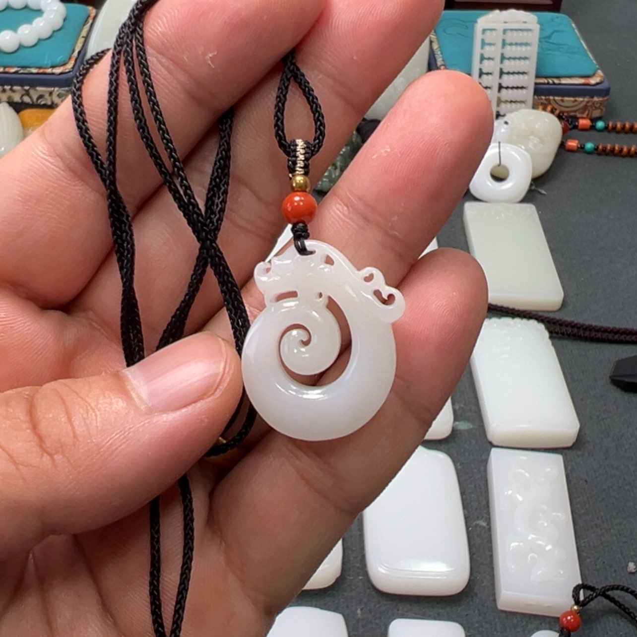 【闪购商品】和田玉颈饰未镶嵌