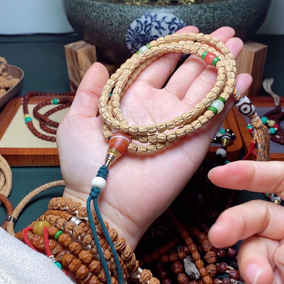 柏香籽/百香籽吊坠458.8