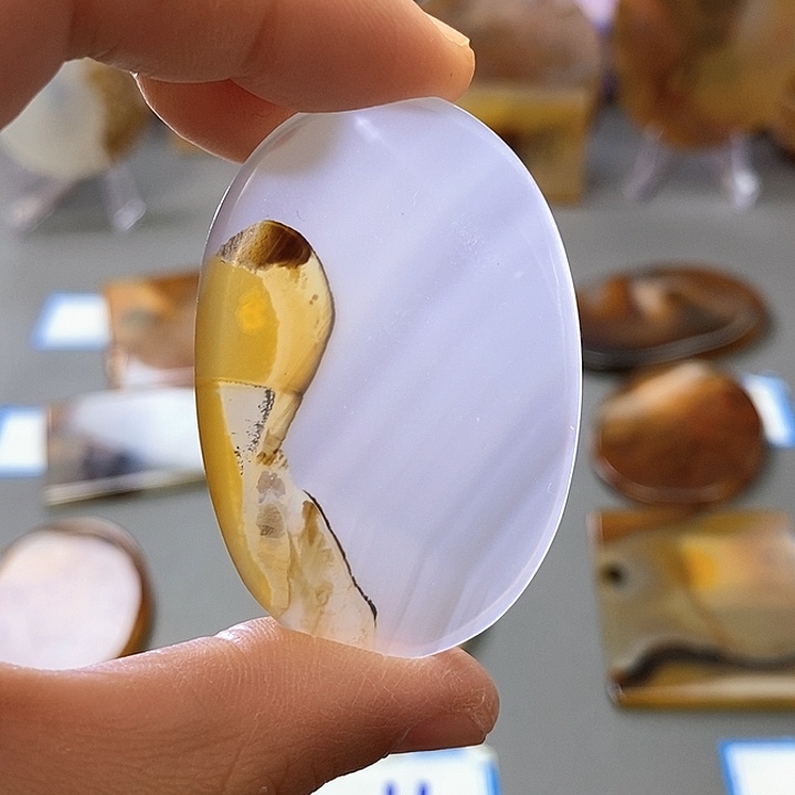 玛瑙/玉髓未镶嵌珠宝半成品
