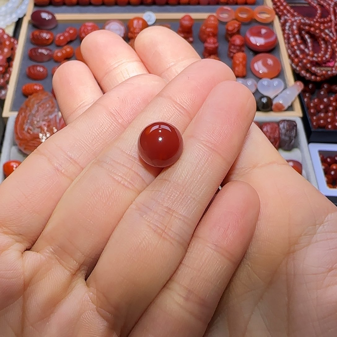 未镶嵌南红玛瑙珠宝奇石