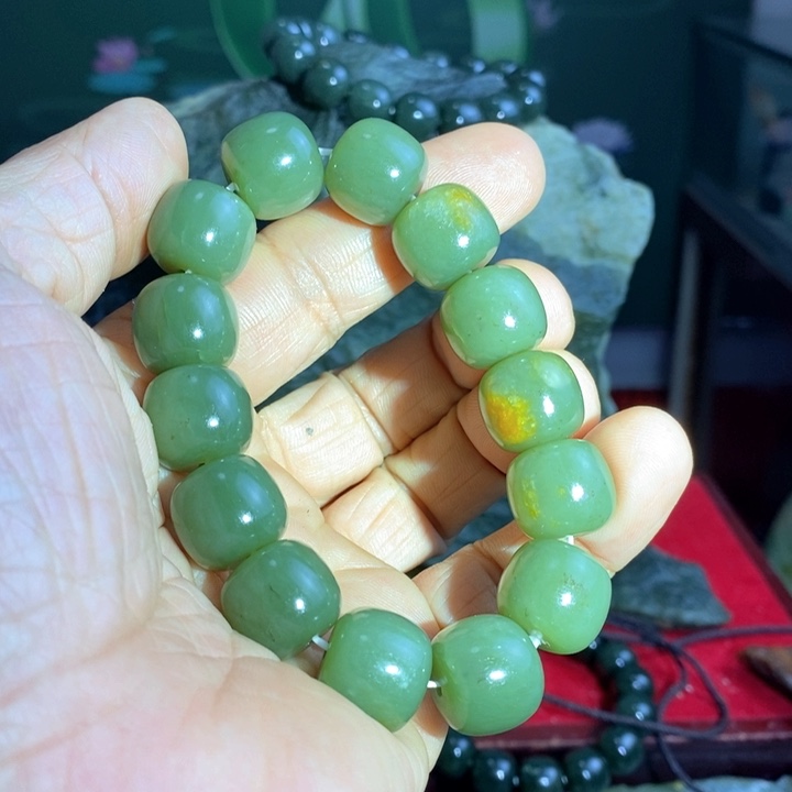 蛇纹石玉未镶嵌珠宝岫玉原石