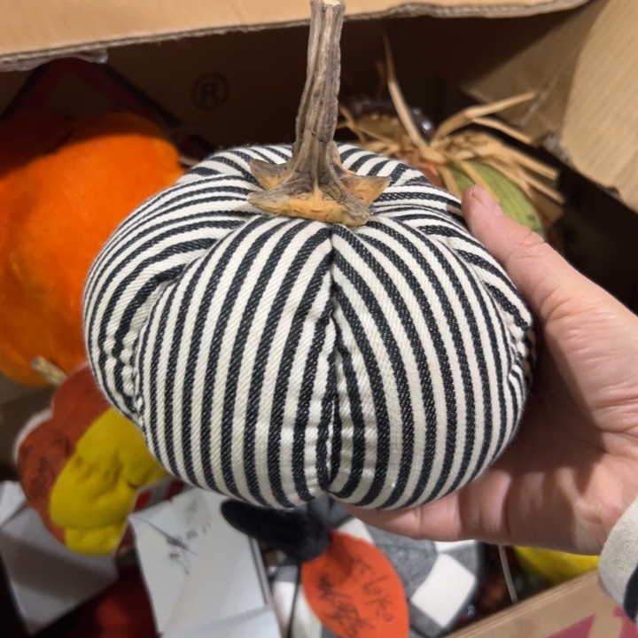 默认瑕疵 不退不换