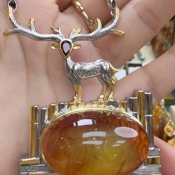 琥珀未镶嵌珠宝奇石