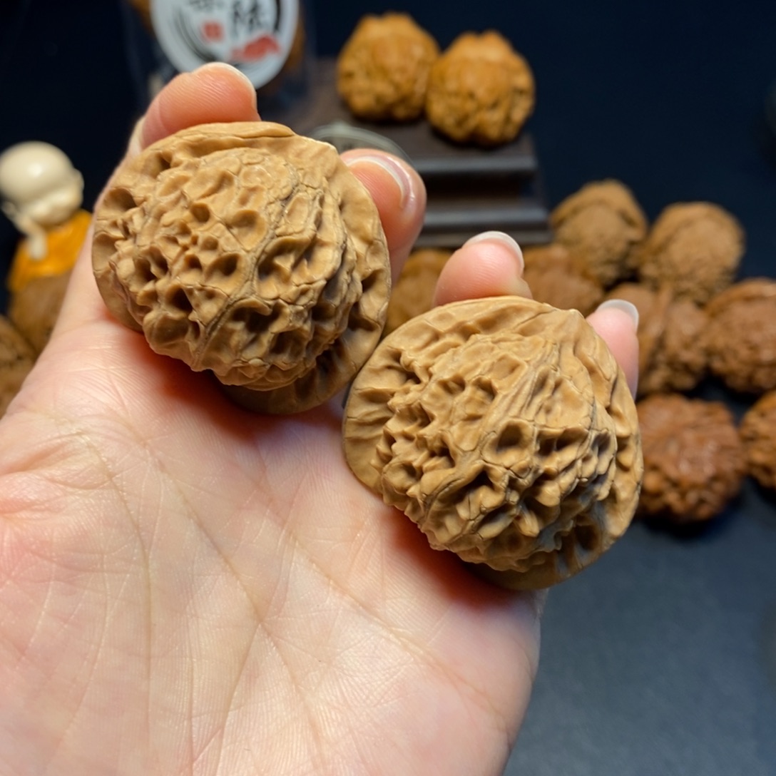 文玩核桃把件16号桃心宫灯全品40尺