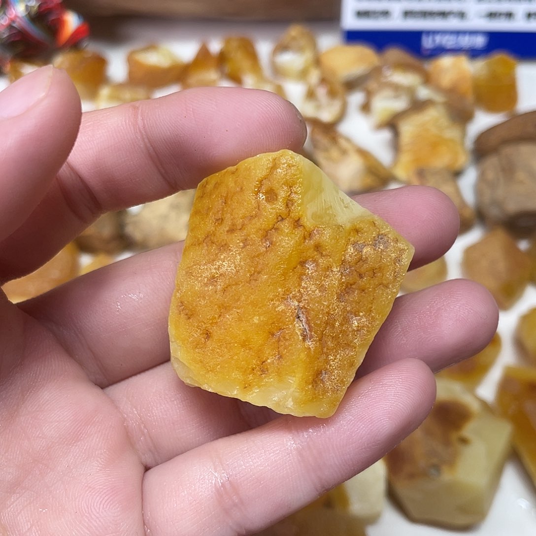 定制琥珀未镶嵌原矿琥珀