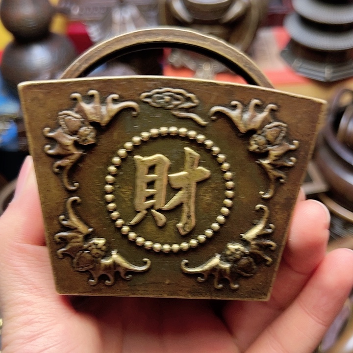 精美铜器摆件下单