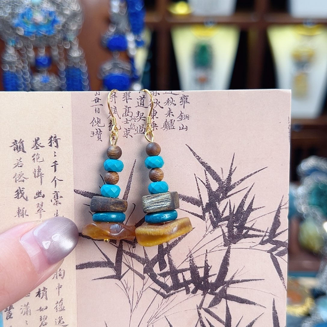 琥珀未镶嵌挂件耳环