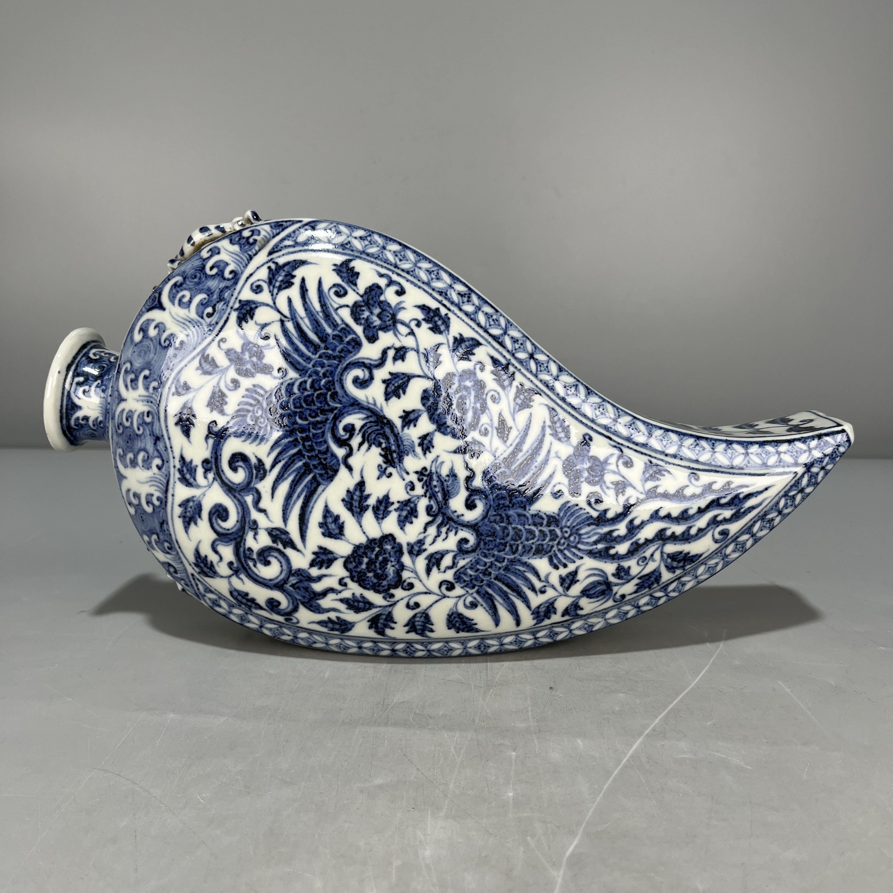 当代仿制 仿古大明宣德年制青花穿枝凤纹树叶形挂瓶