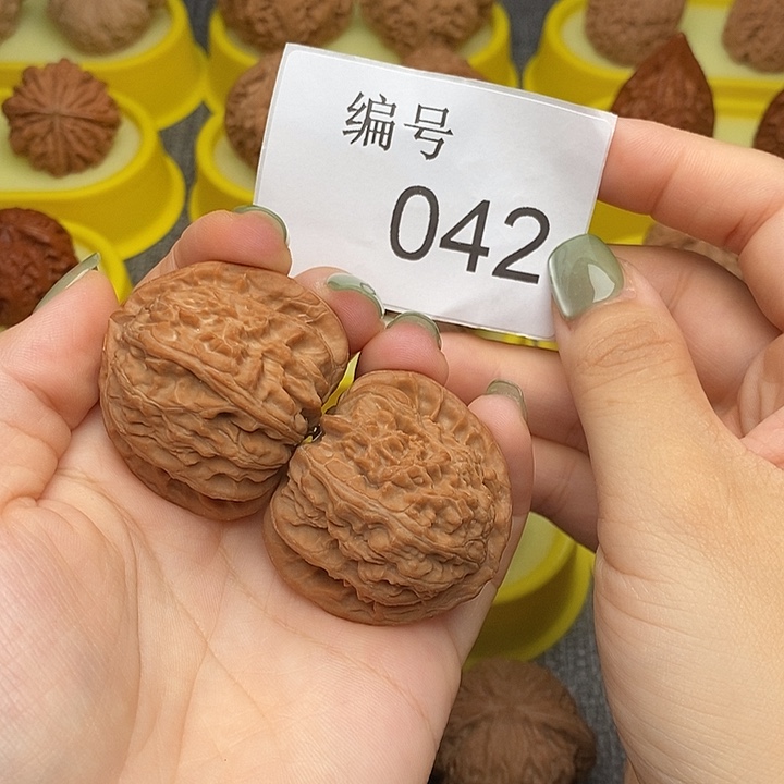 同***镜核桃042三角白40尺全品